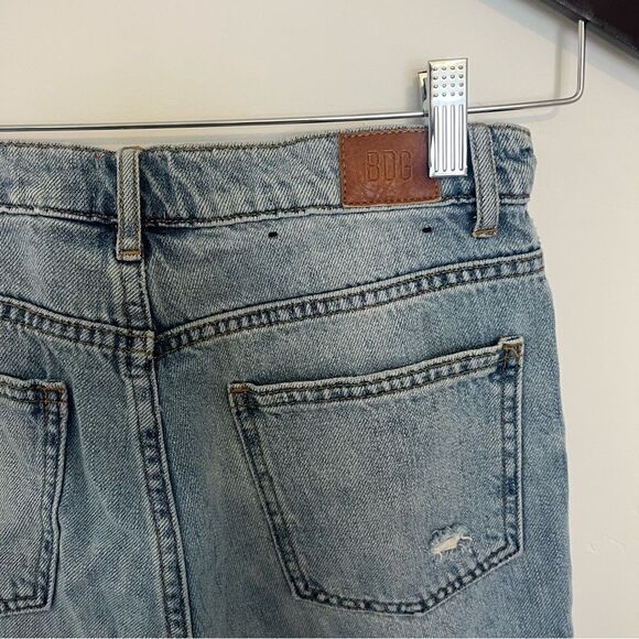 BDG Urban Outfitters Slim Straight Distressed Ripped 26 Jeans - Picture 4 of 13